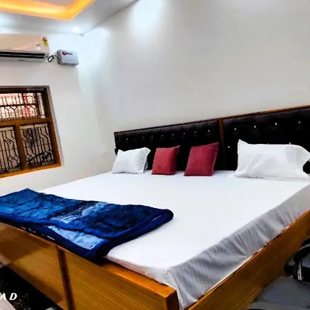 Gr Hotel Mateshwari Palace Ayodhya - Hotel-At-Prime-Location Spacious-Room Exterior photo